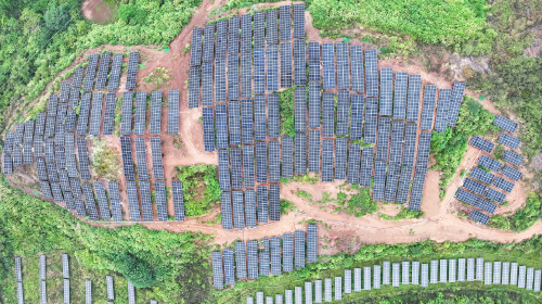 發(fā)改委聯(lián)合多部門發(fā)布兩項(xiàng)意見(jiàn)通知、國(guó)家能源局召開“千鄉(xiāng)萬(wàn)村馭風(fēng)行動(dòng)”現(xiàn)場(chǎng)推進(jìn)會(huì)、昆明市規(guī)范新能源開發(fā)利用管理暫行辦法…… 