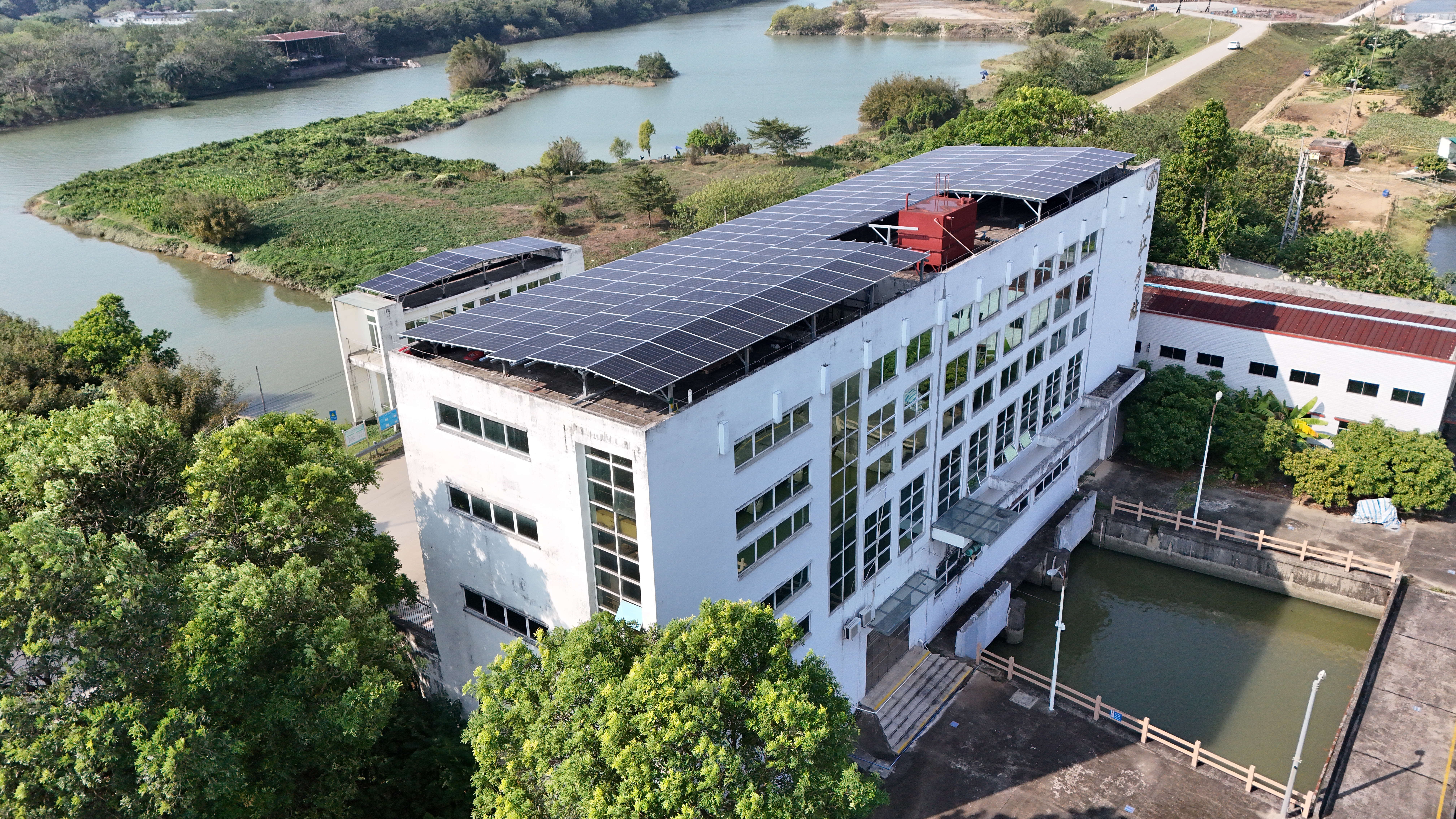 廣東省100MW公建項目